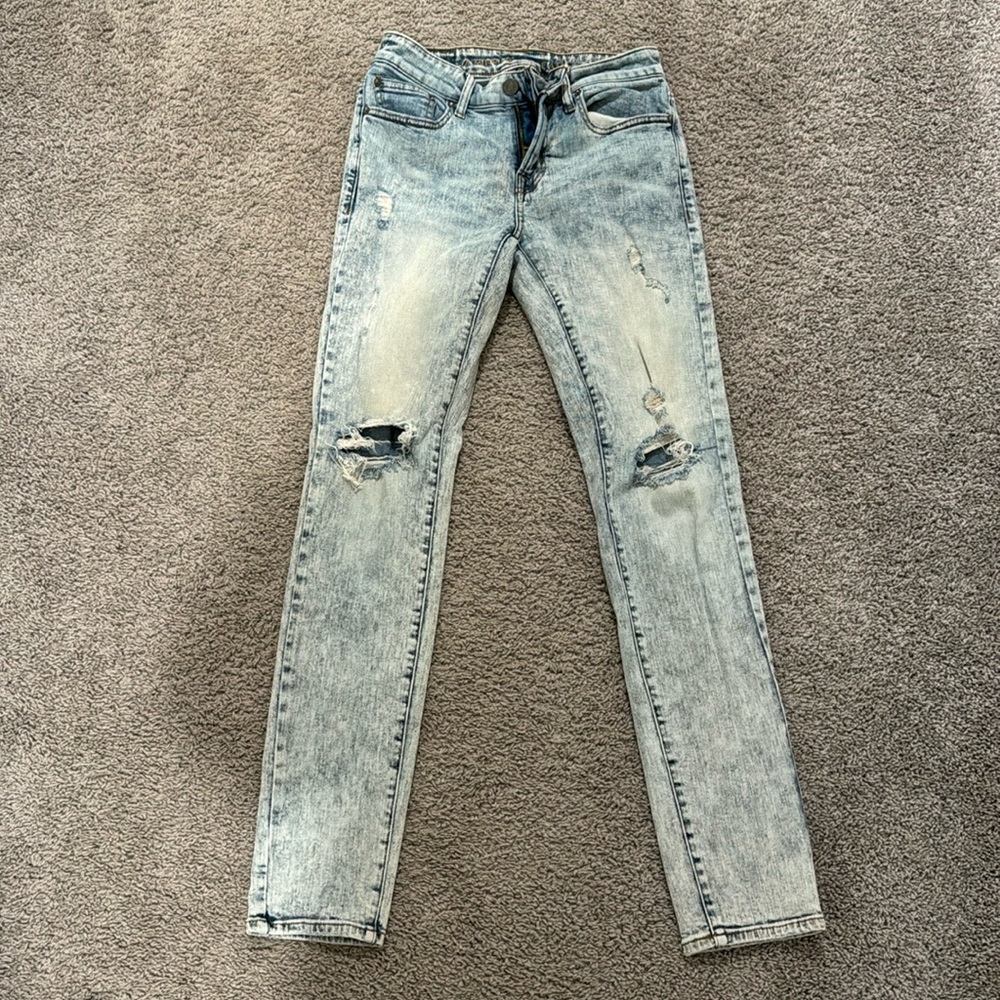 Skinny distressed jeans